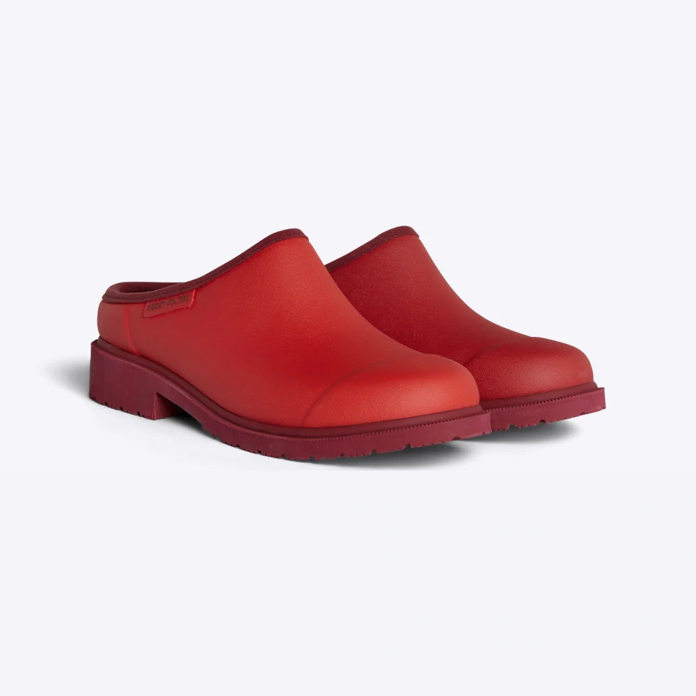 Billie Clog // Chilli Red [Retired]
