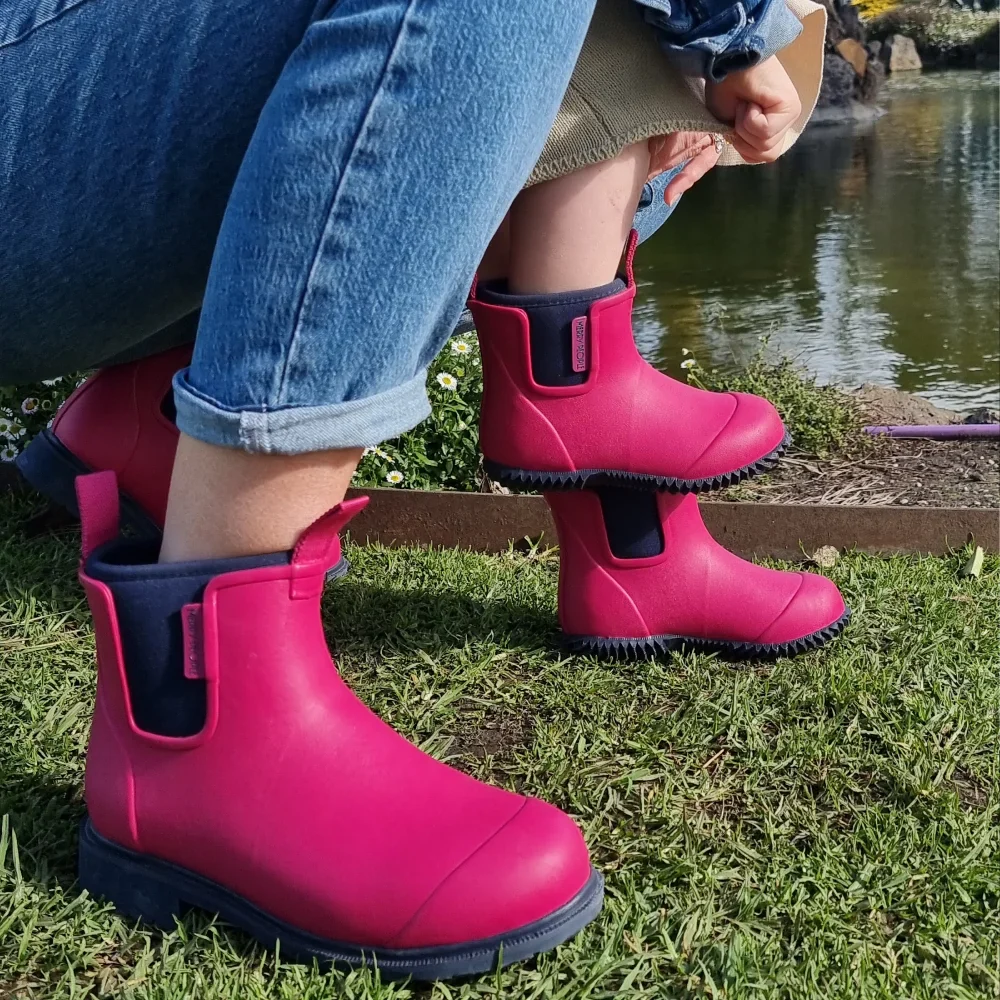Bobbi Kids Rain Boot // Magenta & Navy [Retired] - Image 4