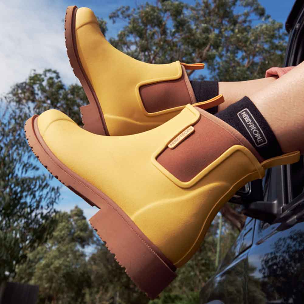 Bobbi Rain Boot // Sunflower Yellow - Image 9